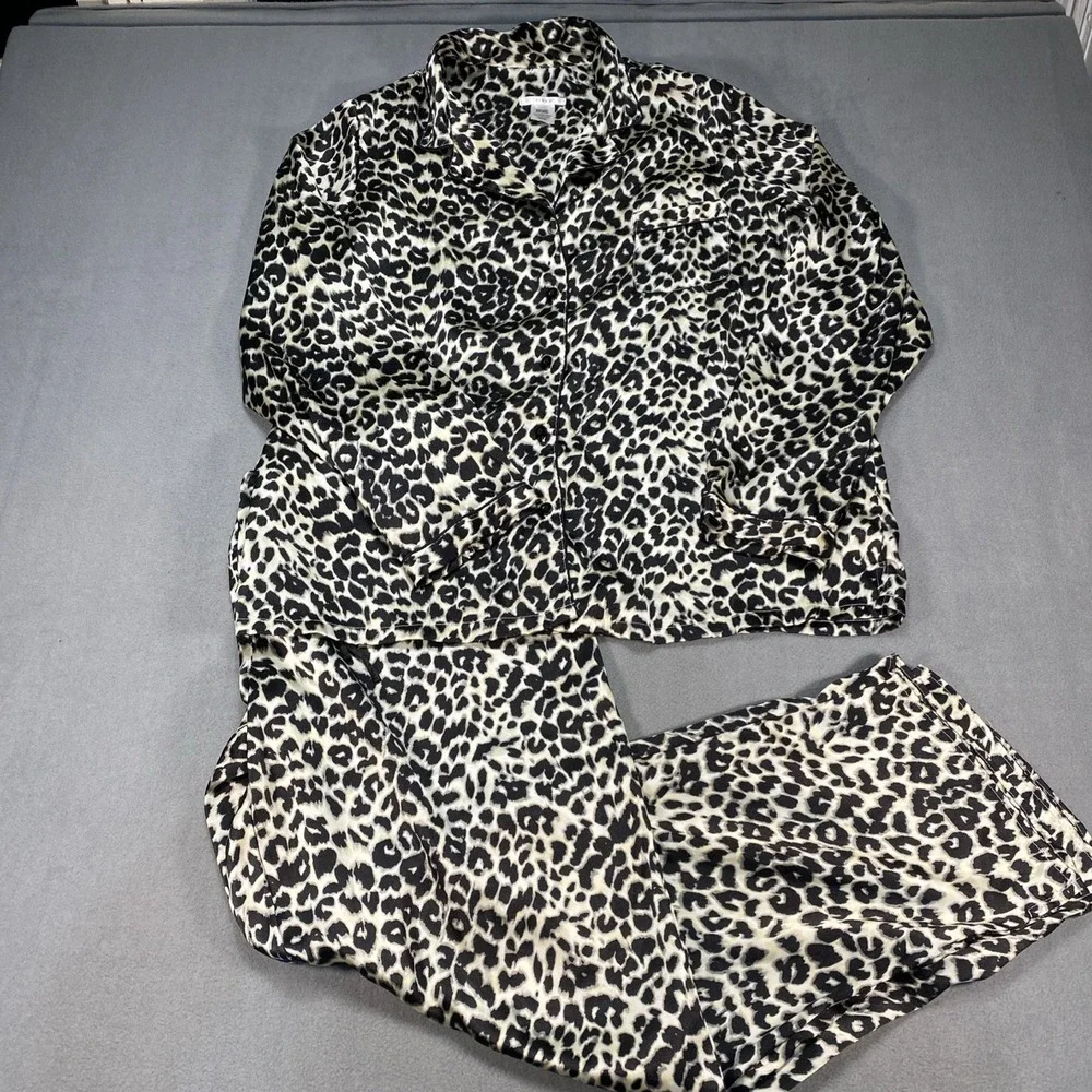 Victoria's Secret Leopard Satin Pajama Set Womens XL Top Pants Animal Print